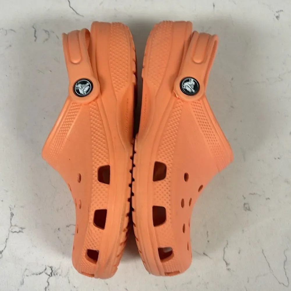 CROCS brand style